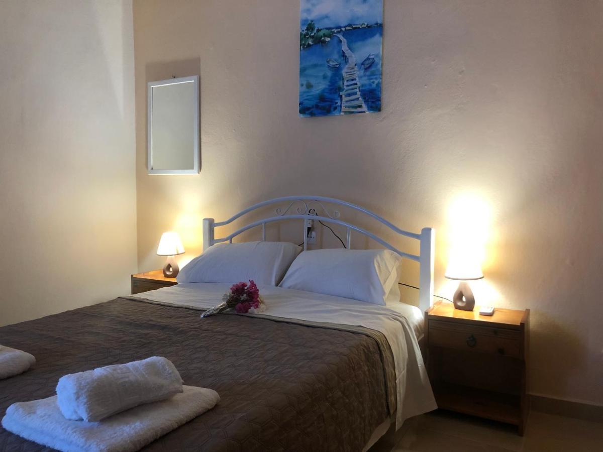 Jonny O, Apartment By The Sea Loutraki  Luaran gambar